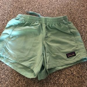 Patagonia baggie shorts size small
